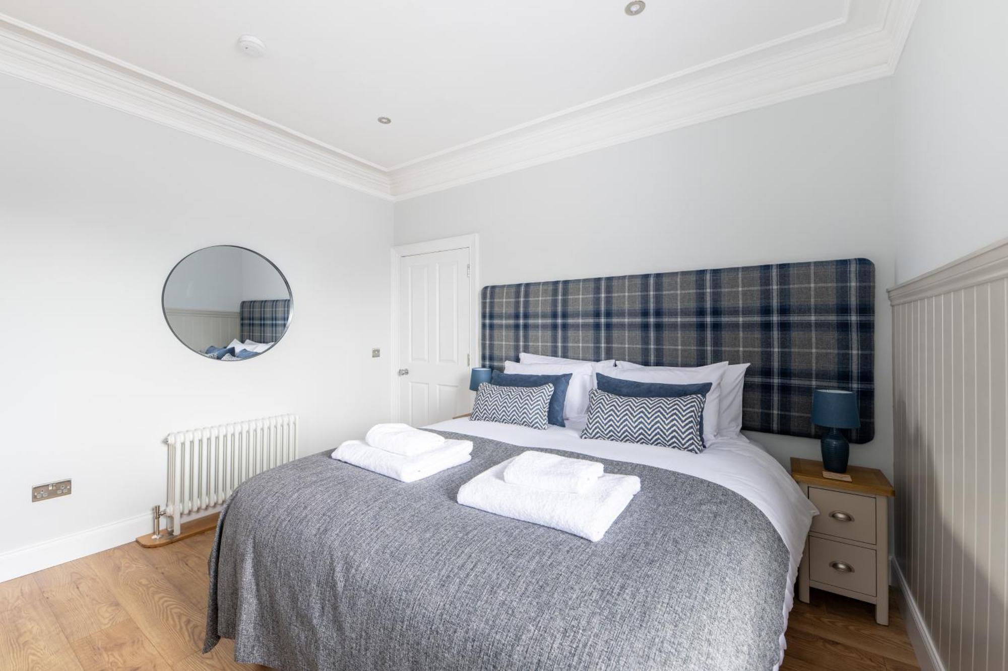 The Glenmoriston Townhouse Hotel Inverness Bagian luar foto